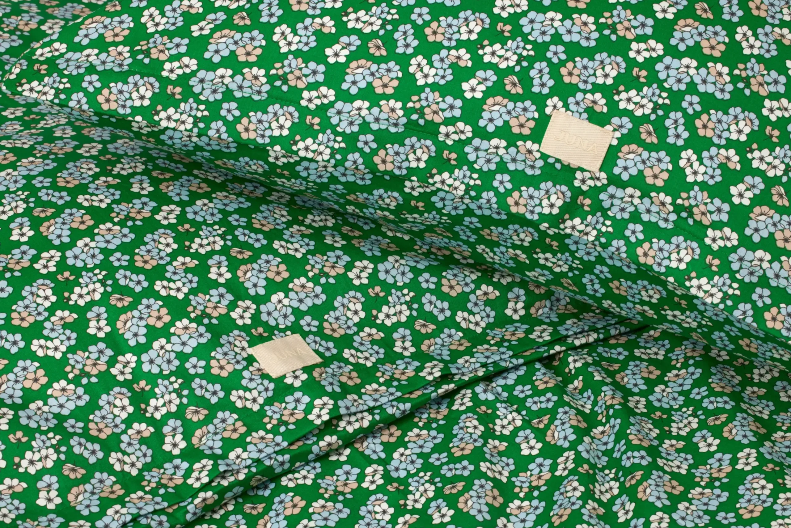 JUNA Pleasantly Sengetøj 140x200 cm grøn DK | Køb her
