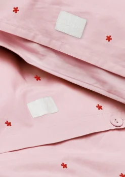 JUNA Sengetøj 200x220 cm i rosa fra serien Daisy | Køb her