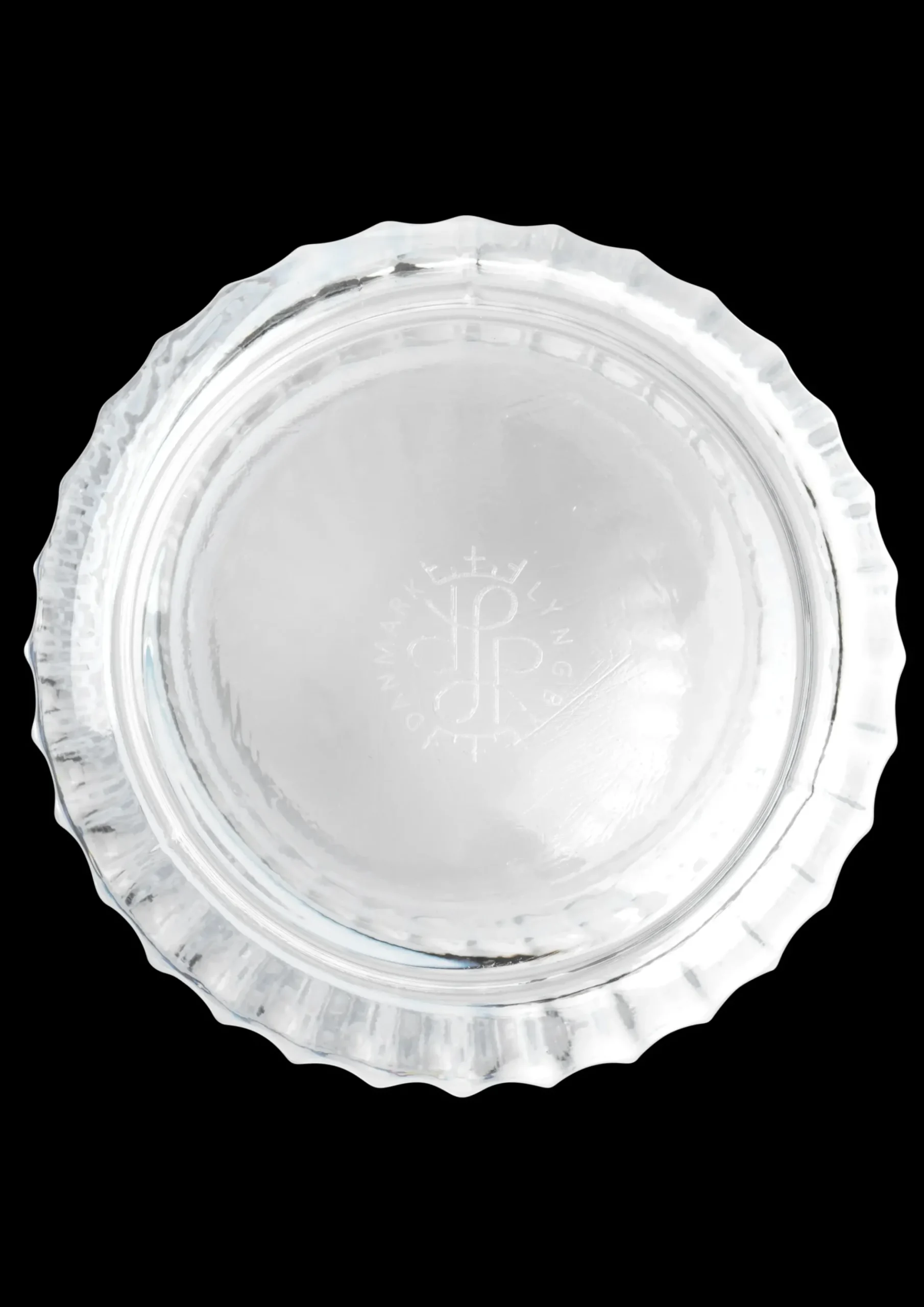 Lyngby Porcelæn Vase H15.5 cm swirl hvid mundblæst glas